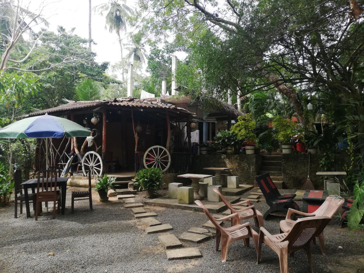 Sea Breeze Garden Hotel Tangalle Exterior foto