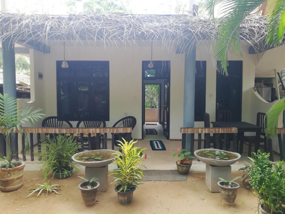 Sea Breeze Garden Hotel Tangalle Exterior foto