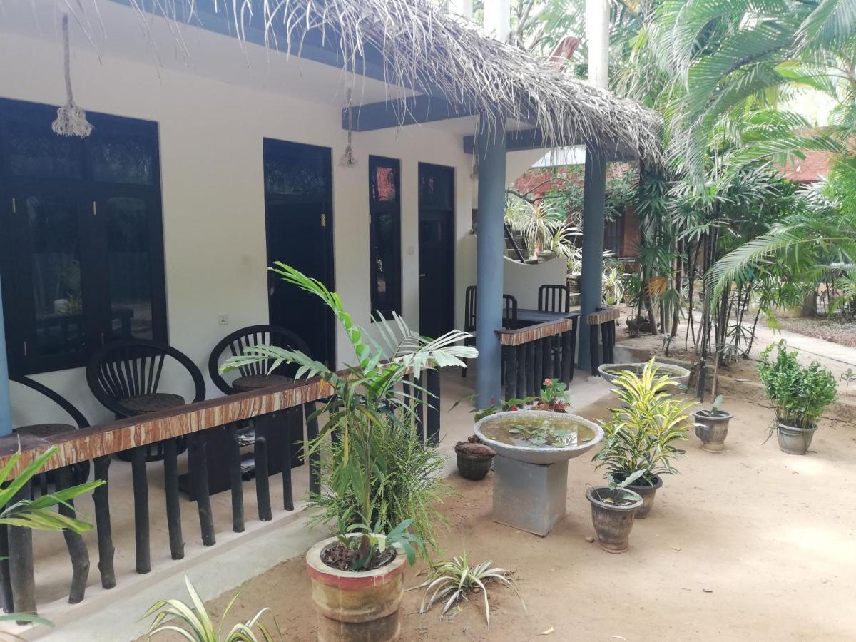 Sea Breeze Garden Hotel Tangalle Exterior foto