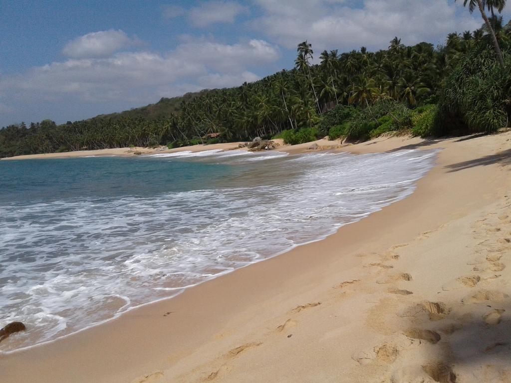 Sea Breeze Garden Hotel Tangalle Exterior foto