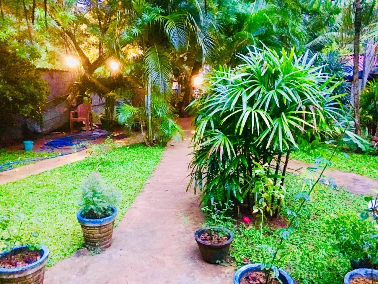 Sea Breeze Garden Hotel Tangalle Exterior foto