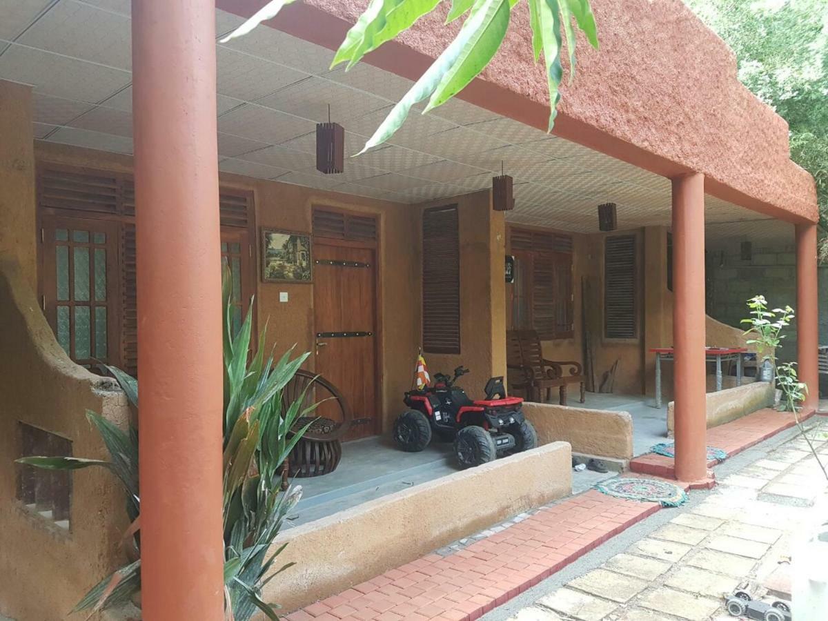 Sea Breeze Garden Hotel Tangalle Exterior foto